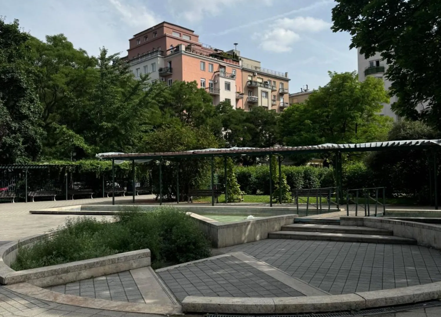 Studio V Budapeste 0*,